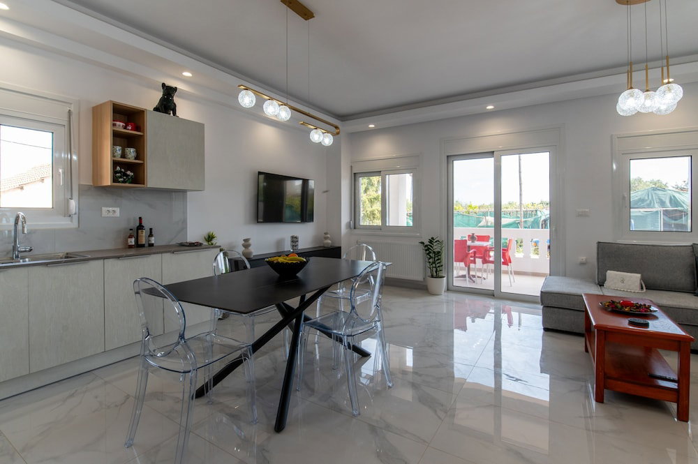 Stella S House Near The Sea In Tavronitis