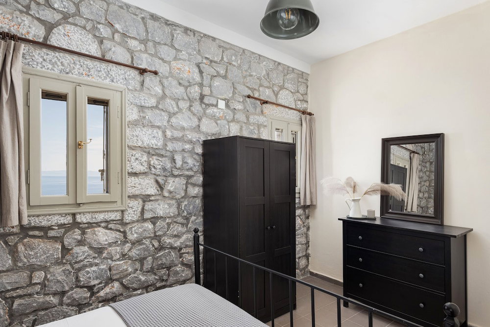 Prosilion Stone House