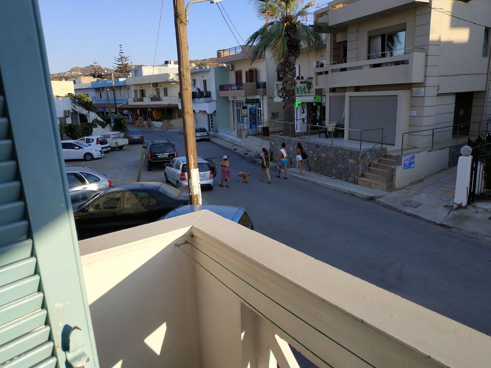 Hotel Apartment For 4 Persons Near The Center And The Beach