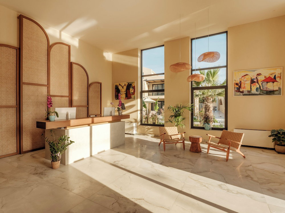 Ekati Mare Lifestyle Resort