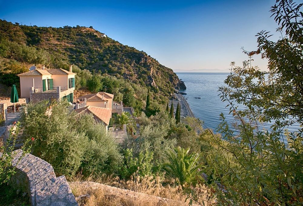 Hotel Villa In Pera Melana Near Kissakas Beach