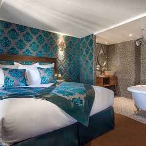 Hotel Hôtel Le Temple De Jeanne cazare Aux Marais