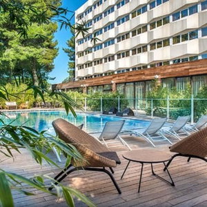 Hotel C Suites cazare Caissargues