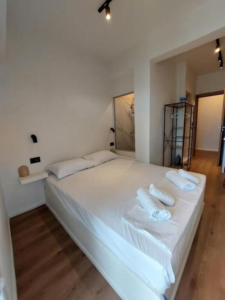 Chavalon Apartments