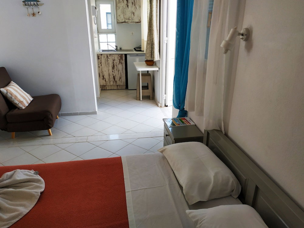 Hotel Small Studio With A Large Veranta