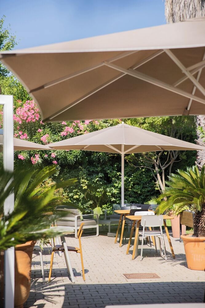 Hotel Brit Hotel Nîmes Ouest