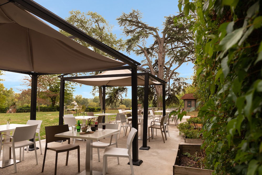 Hotel The Originals Boutique, Parc Hôtel, Orléans Sud