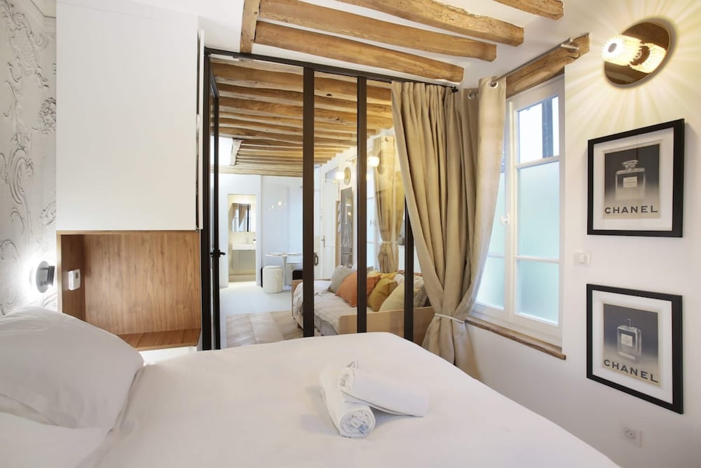 Hotel Superb Apartment Place Des Vosges Le Marais
