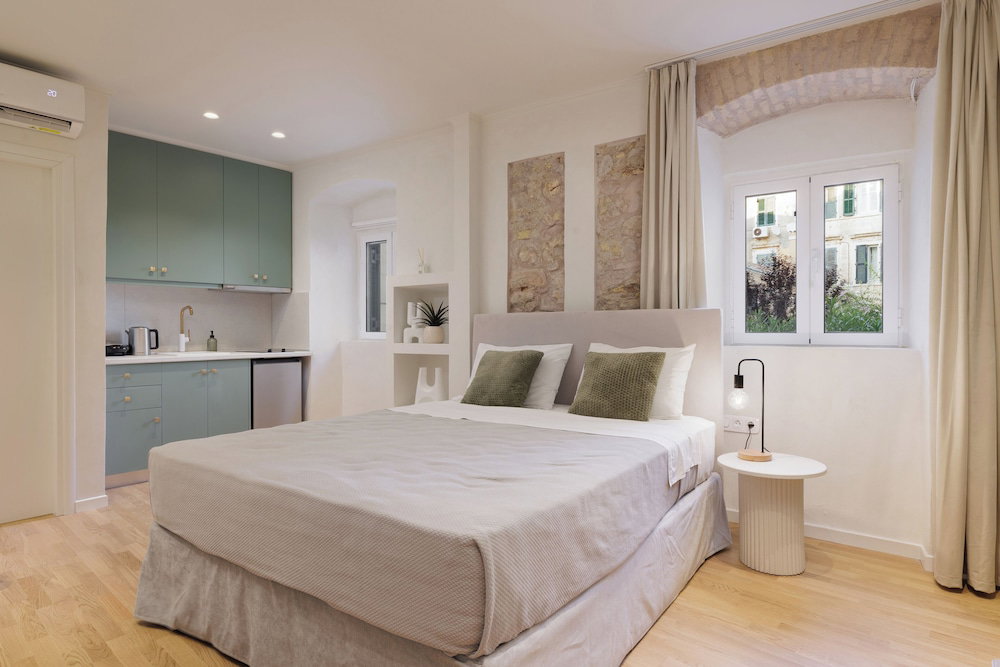 Hotel Dousmani Old Town Studio