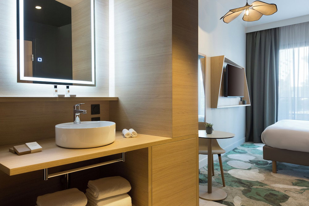 Mercure Nîmes Centre Arènes