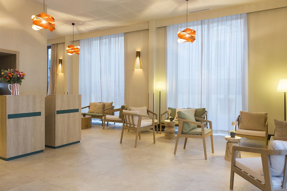 Mercure Nîmes Centre Arènes