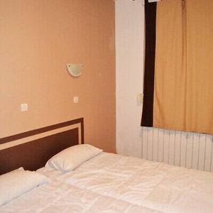 Hotel Hôtel Bois Des Espeisses cazare Nimes