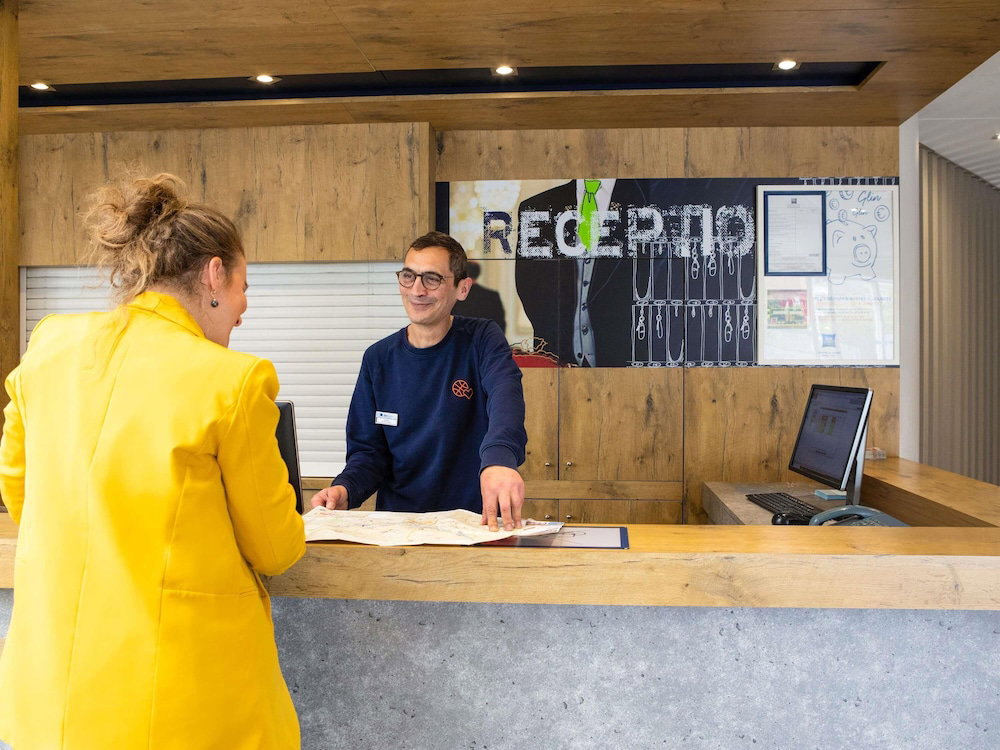 Hotel Ibis Budget Paris Porte De Montreuil