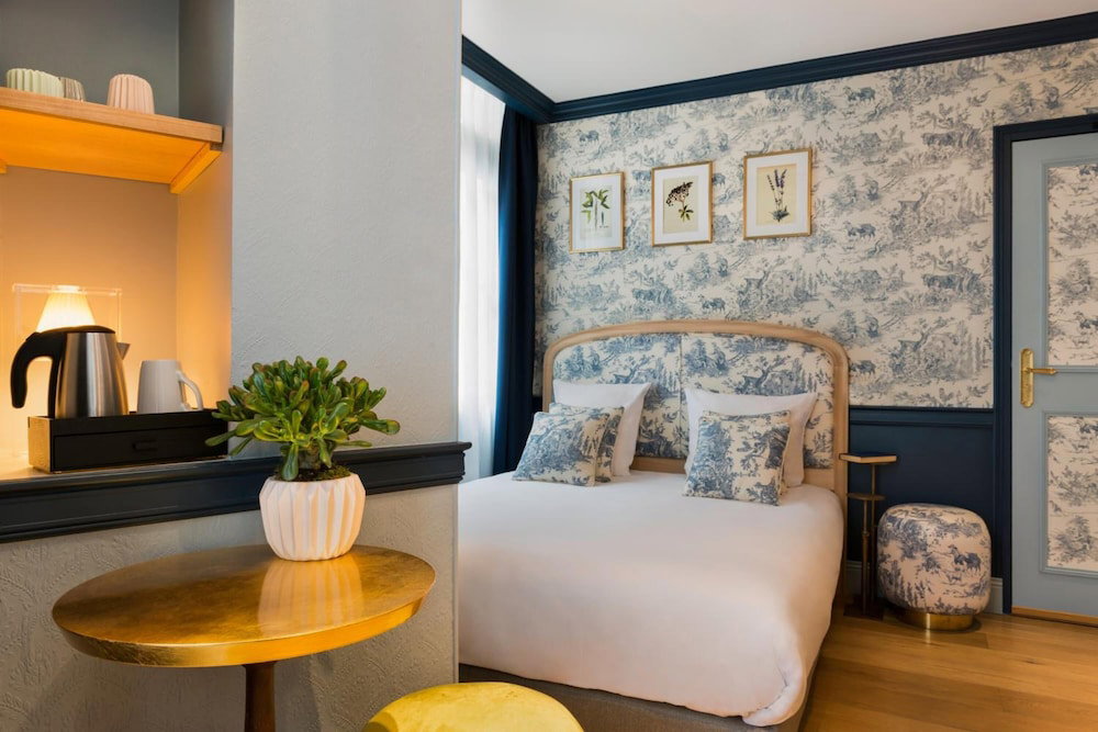 Hotel Hôtel De Neuve Le Marais By Happyculture