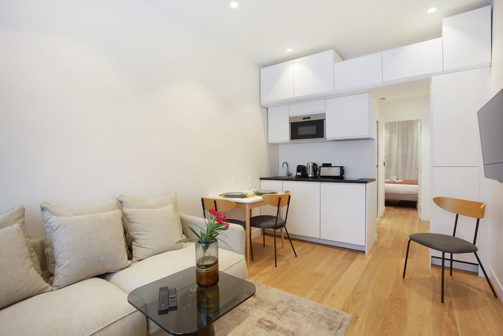 Hotel Montmorency Center Of Paris Le Marais Beaubourg