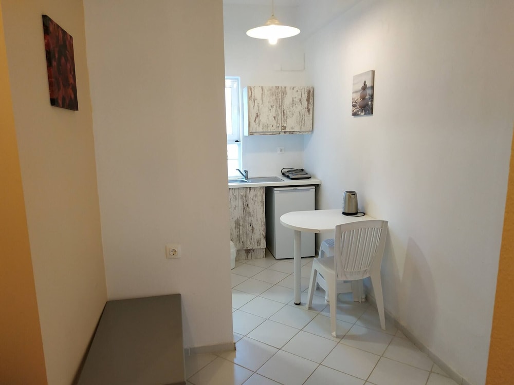 Hotel Small Apartment For 3 Pers 70Meters From The Beach