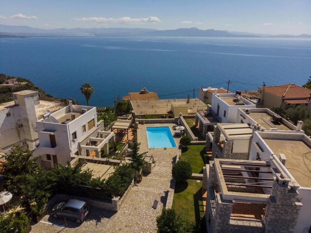 Hotel Malvazios Villas