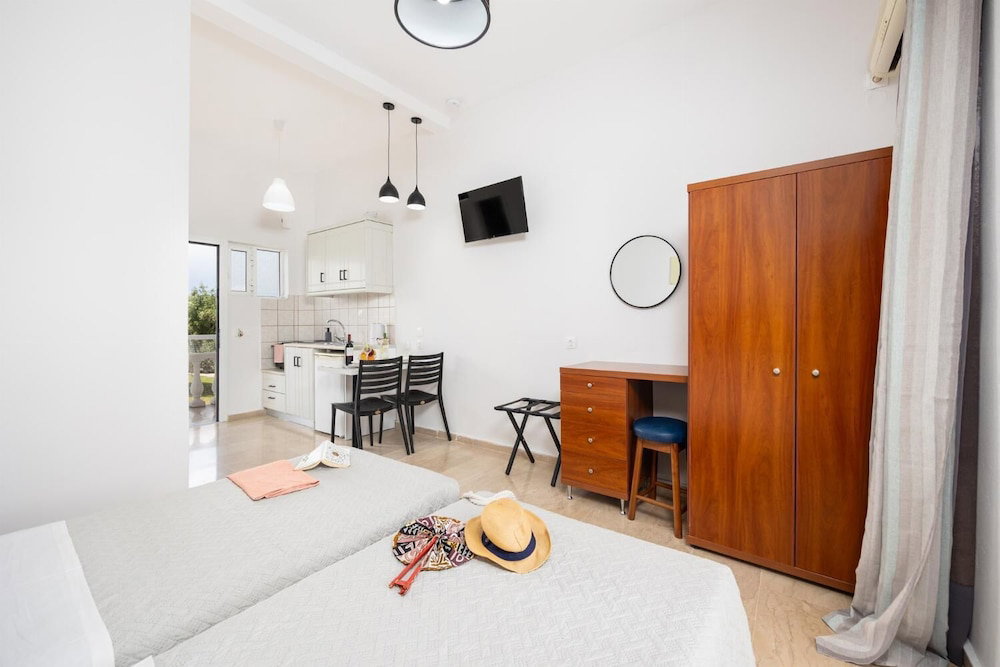 Kosmas Apartments