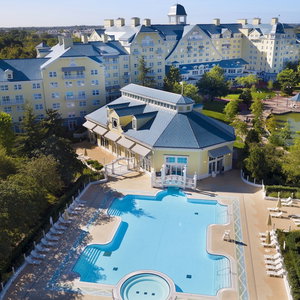 Hotel Disney Newport Bay Club cazare Coupvray