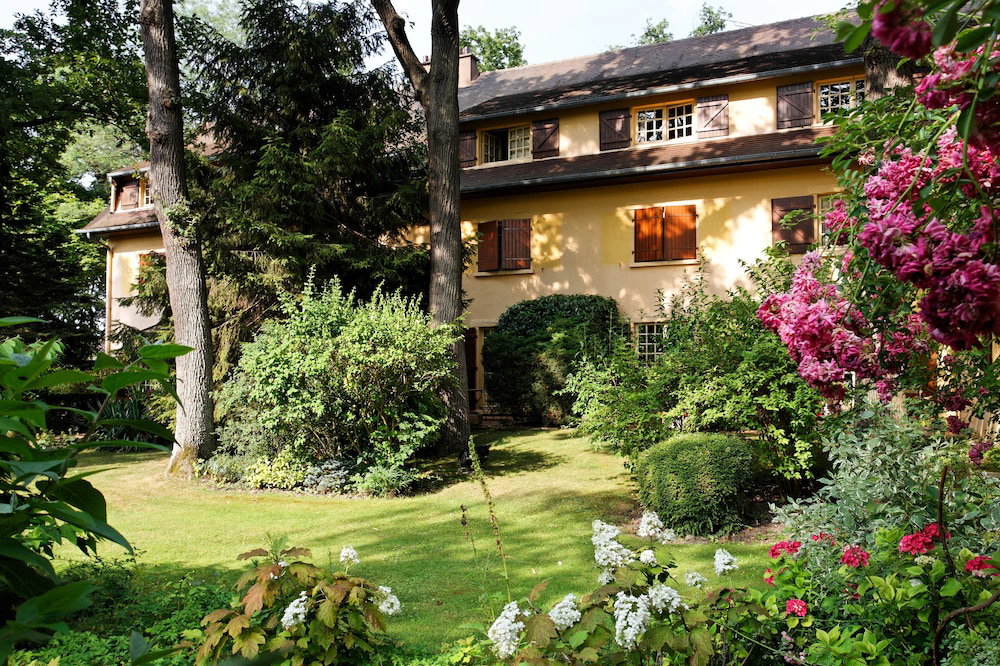 Hotel Cazaudehore Hôtel Restaurant Gastronomique Terrasse Et Jardins