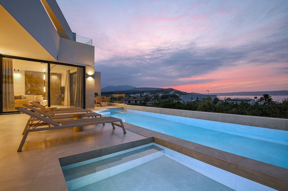 Hotel Bella Casa - Newly Built Designer Villa