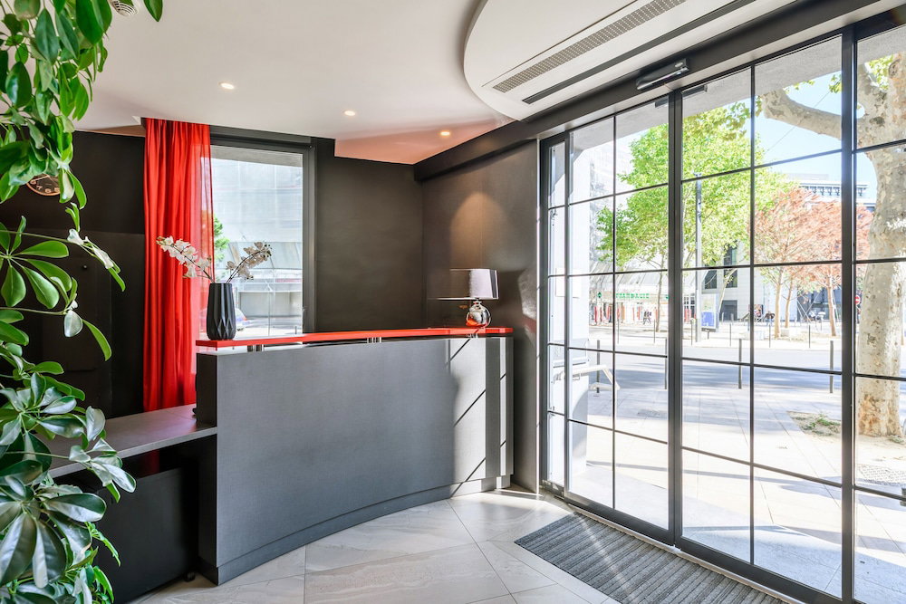 Hotel Hotel Sixteen Paris Montrouge