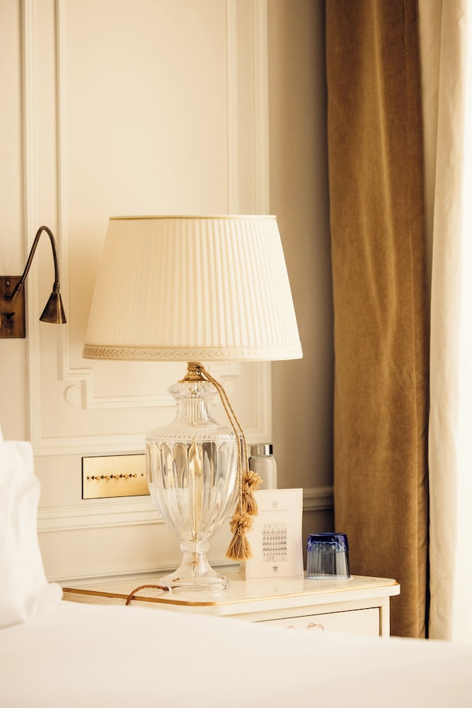 Hotel Hôtel Splendide Royal Paris - Relais & Châteaux