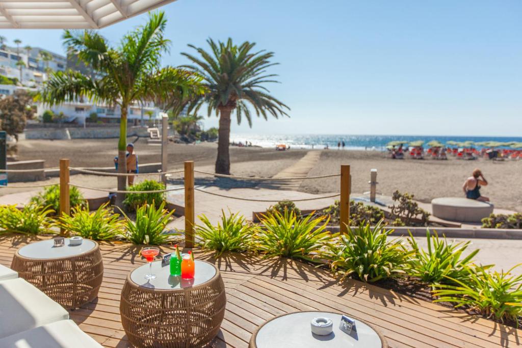 Corallium Beach By Lopesan Hotels
