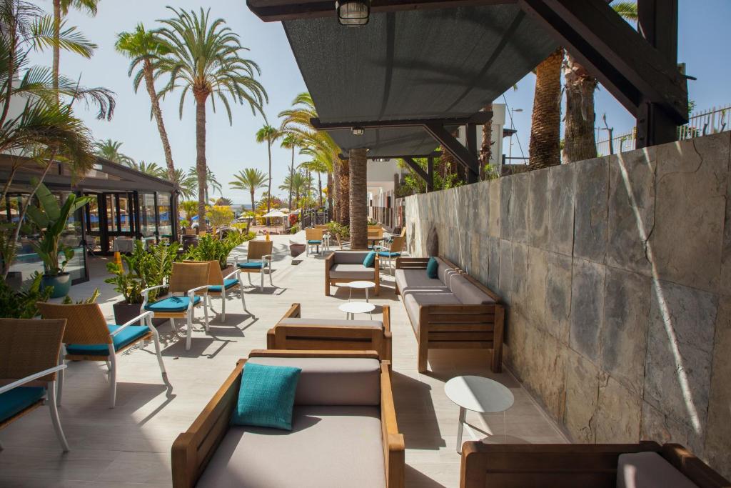 Corallium Beach By Lopesan Hotels