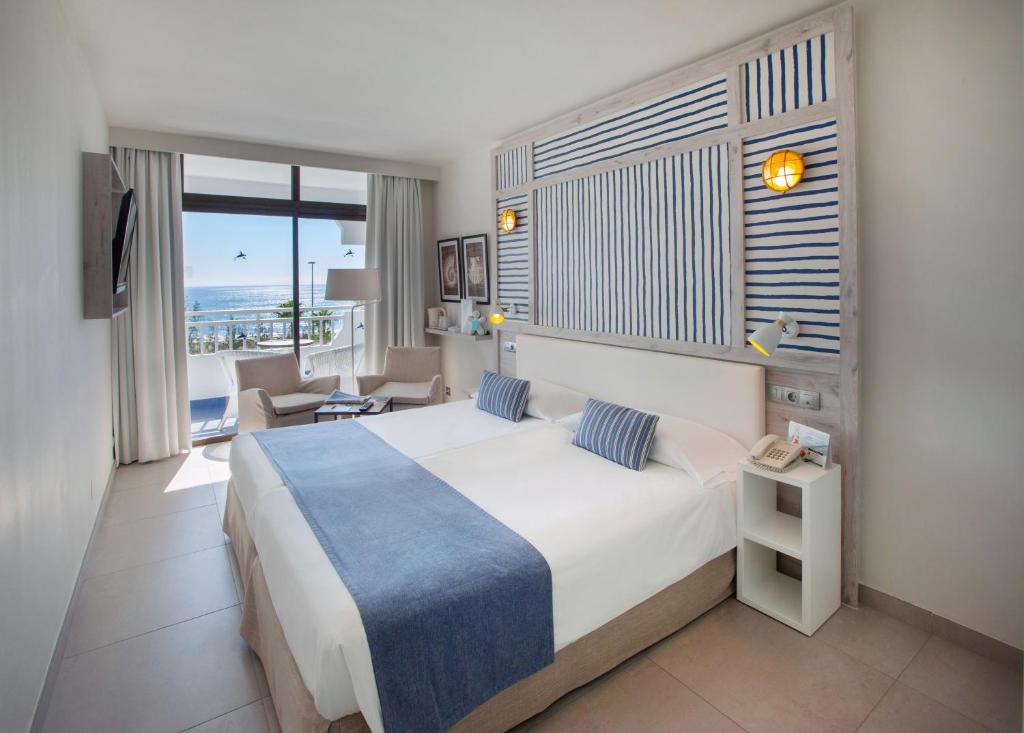 Corallium Beach By Lopesan Hotels