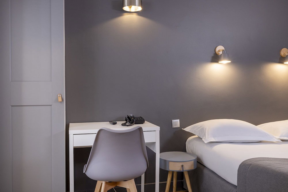 Hotel Hôtel Paris Legendre