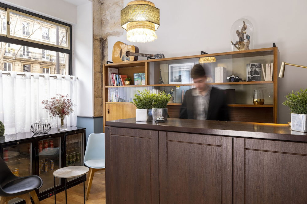Hotel Lennon By Avalon Hotel Paris Gare Du Nord