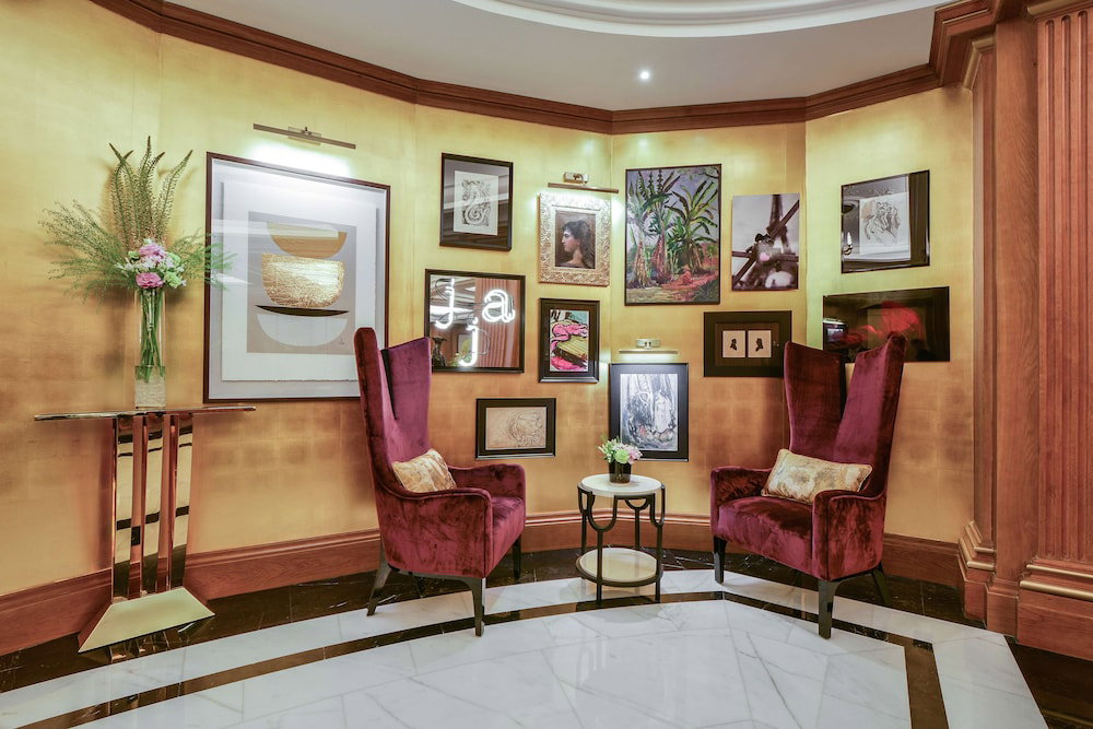 Maison Astor Paris, Curio Collection By Hilton