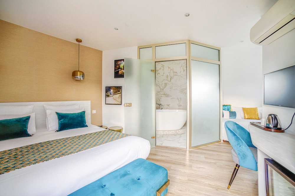 Hotel Queens Boutique Hotel