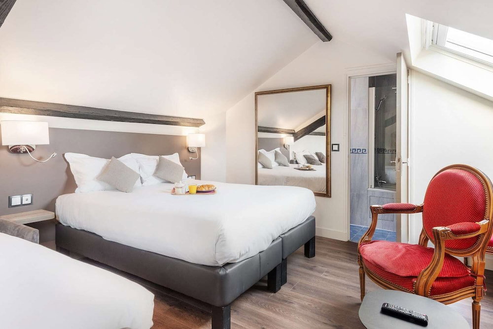 Hotel Courcelles Médéric