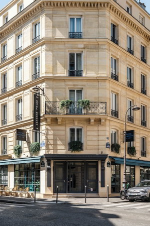 Hotel Hotel Bassano cazare Neuilly-sur-Seine