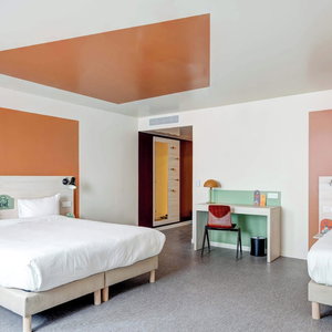 Hotel B&B Home Paris Mairie De Saint-Ouen cazare Saint-Ouen-sur-Morin