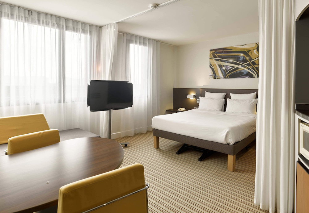 Hotel B&B Home Vélizy