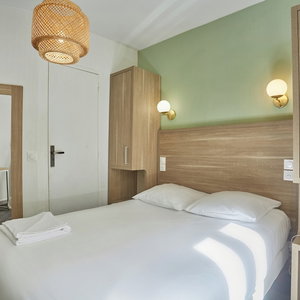 Hotel Merryl Hotel cazare Saint-Ouen