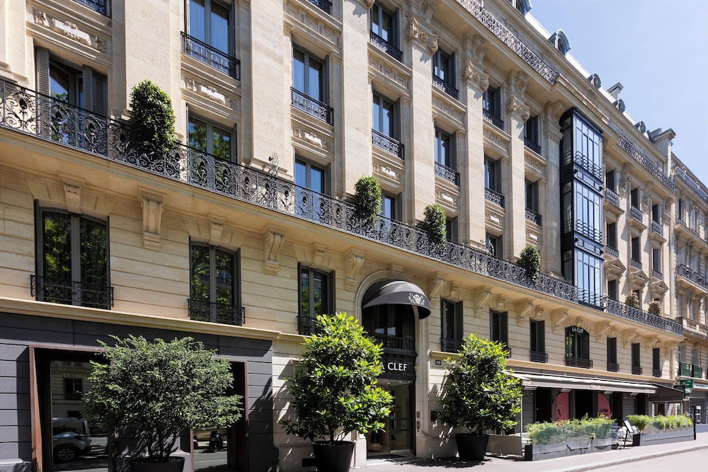 Hotel La Clef Tour Eiffel Paris By The Crest Collection