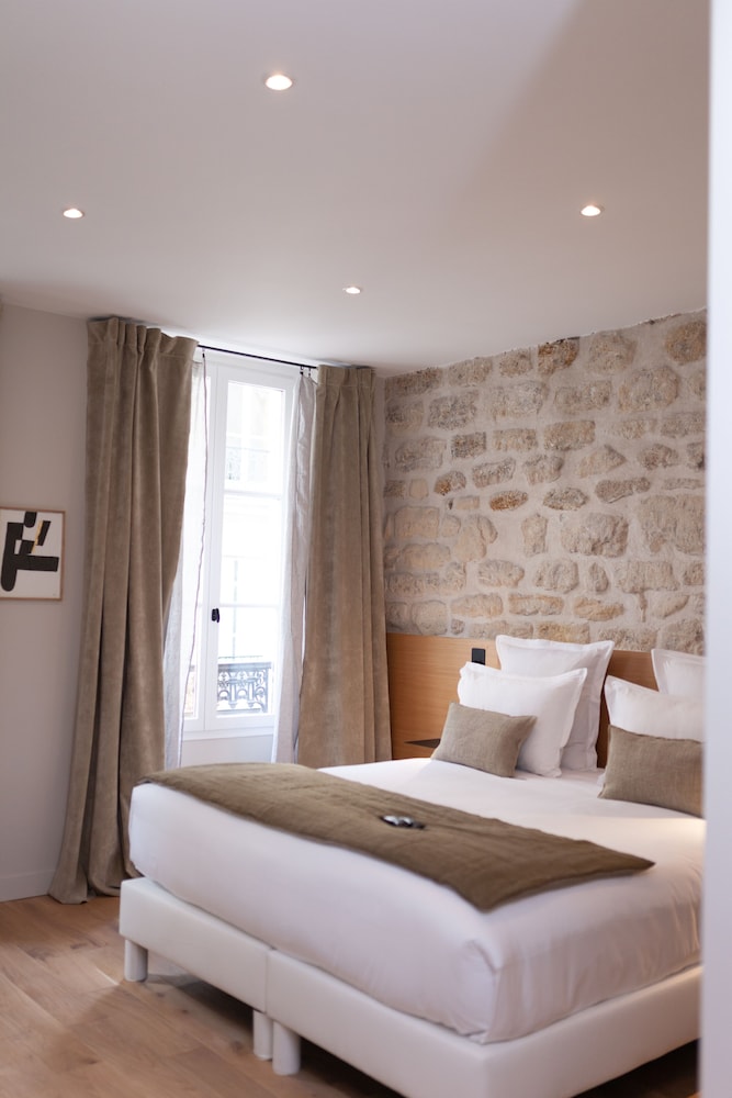 Hotel Tinah - Champs Elysées
