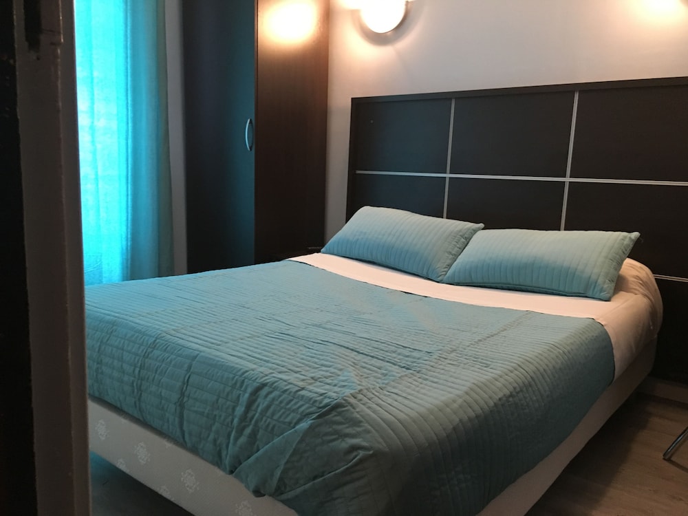 Hotel Hôtel Du Globe 18