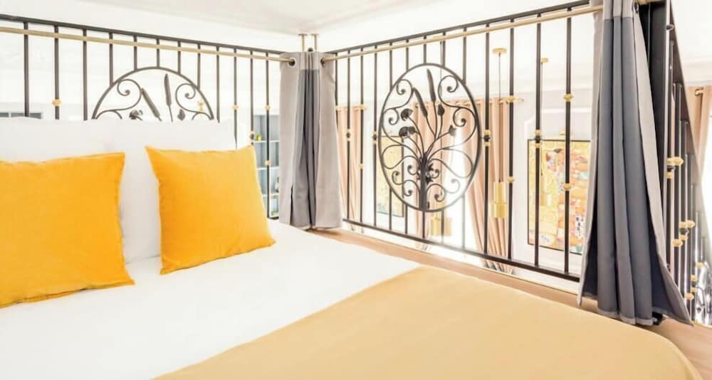 Hotel Merveil Luxury Suites - Septembre I-Ii