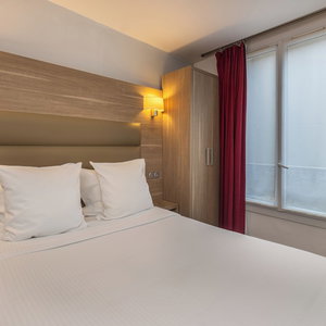 Hotel Hôtel Luxor cazare Issy-les-Moulineaux
