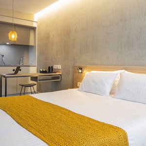 Hotel 37 Lodge La Défense Courbevoie cazare Courbevoie