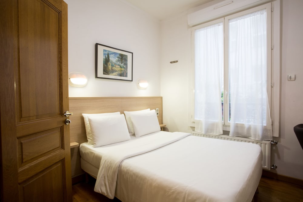 Hotel Hôtel Darcet Paris
