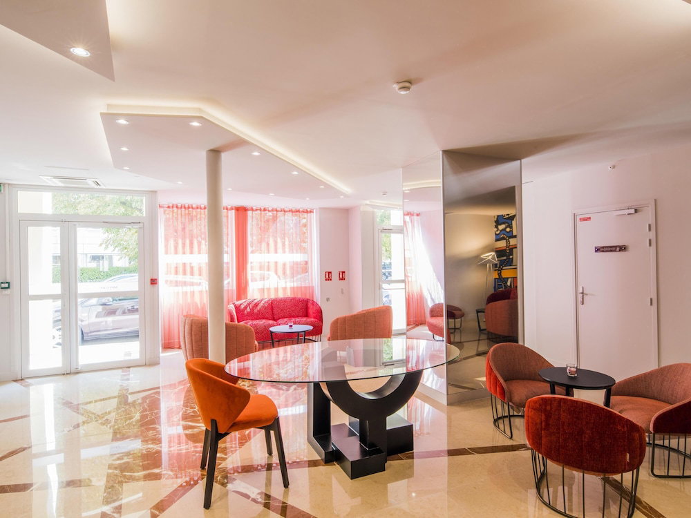 Hotel Hôtel Mercure Paris Pont De Levallois Neuilly