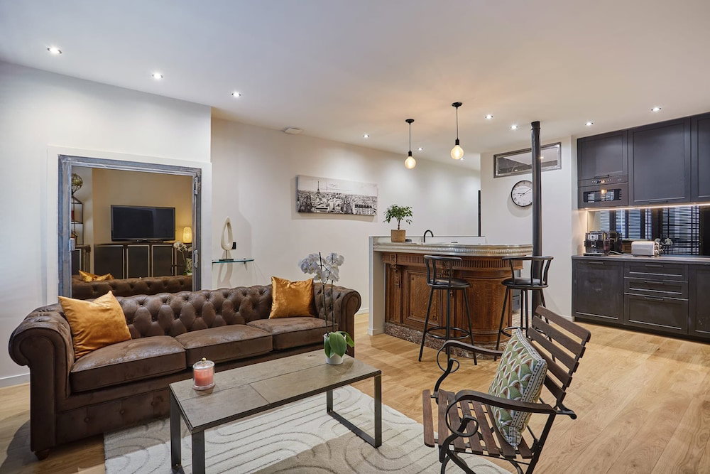 Hotel Apartment In The Center Of Paris By Studioprestige