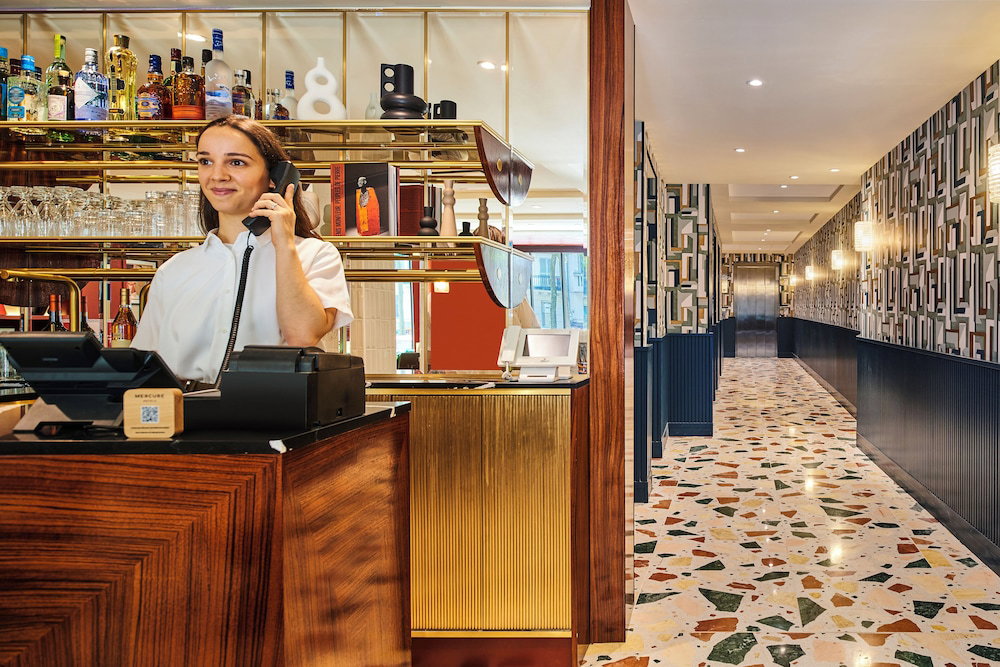 Hotel Mercure Paris Butte Montmartre Basilique