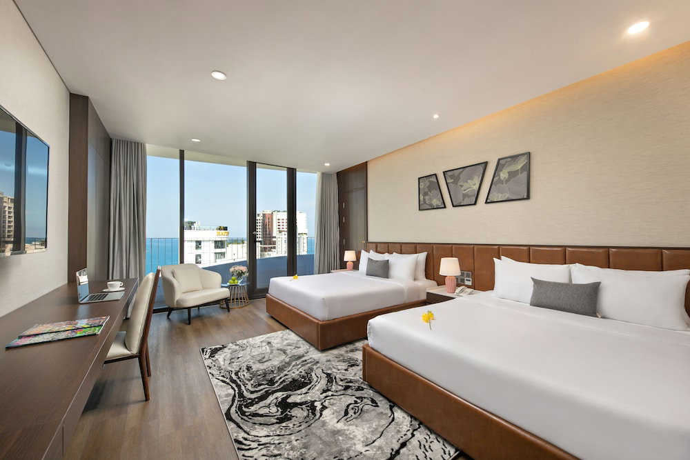 Hotel Golden Lotus Grand